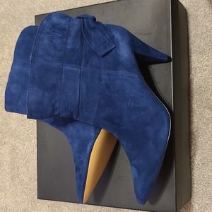 Lord & Taylor blue suede booties